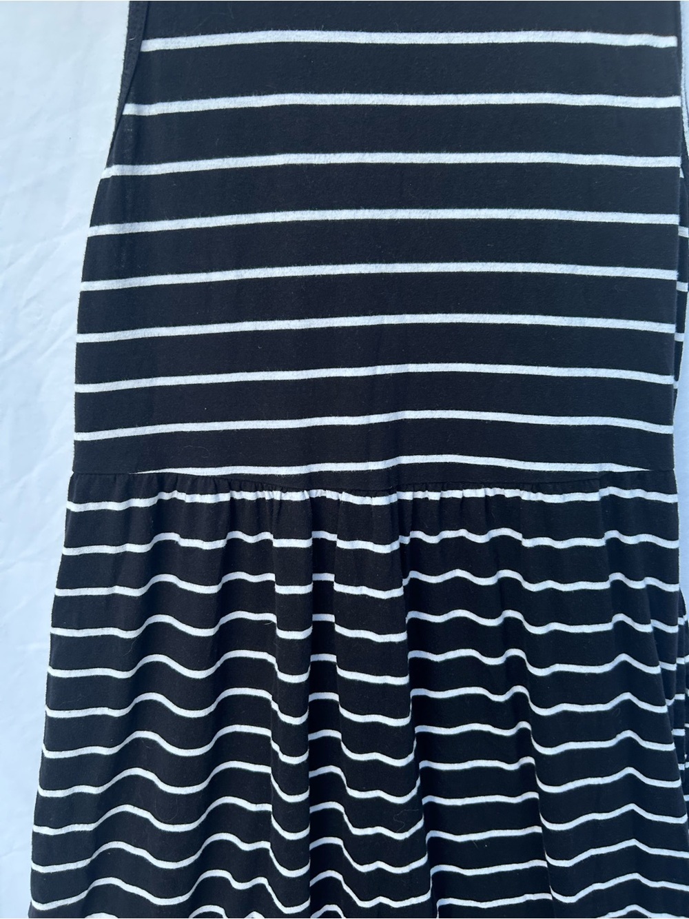 Woman’s black and White Striped Sleeveless Maxi Dress with pockets - Picture 4 of 8